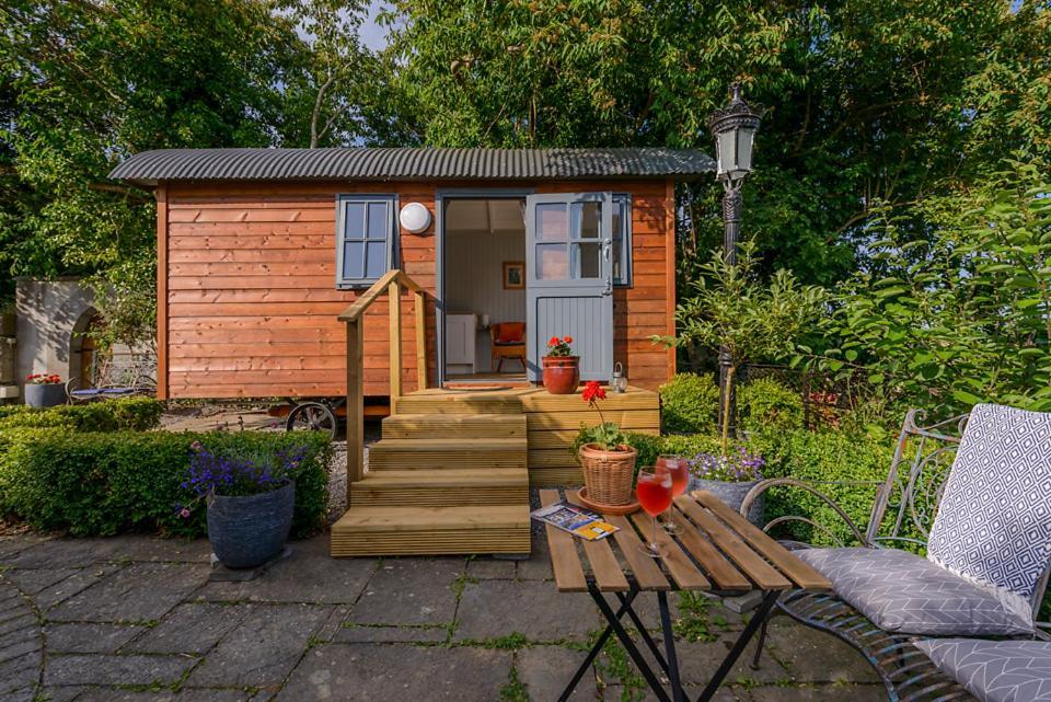 Hawthorn Hut Kilkenny Glamping At Jenkinstown House Hotel Jenkinstown Park Екстериор снимка