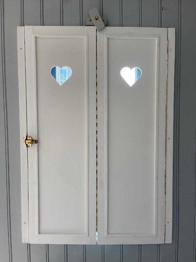 Hawthorn Hut Kilkenny Glamping At Jenkinstown House Hotel Jenkinstown Park Екстериор снимка